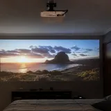Projetor para quarto: distância, instalação e o que considerar